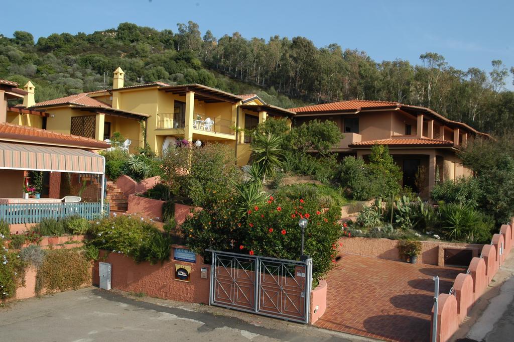 أرباتاكْسْ Residence Appartamenti Caffarena المظهر الخارجي الصورة